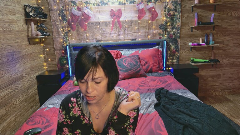 thesexymilf22's Streamate show and profile