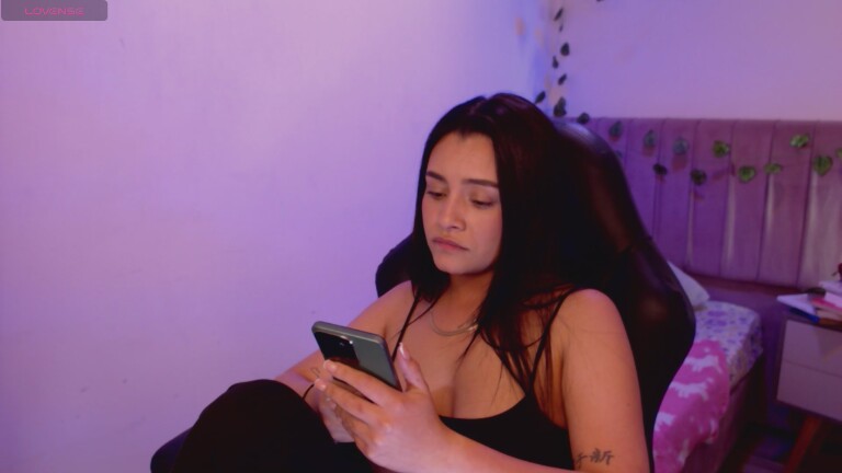 IsabelleColette's Streamate show and profile