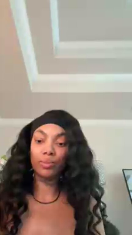 imeverythingg's Streamate show and profile