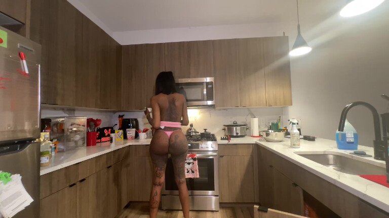 PrincessMontana's Streamate show and profile