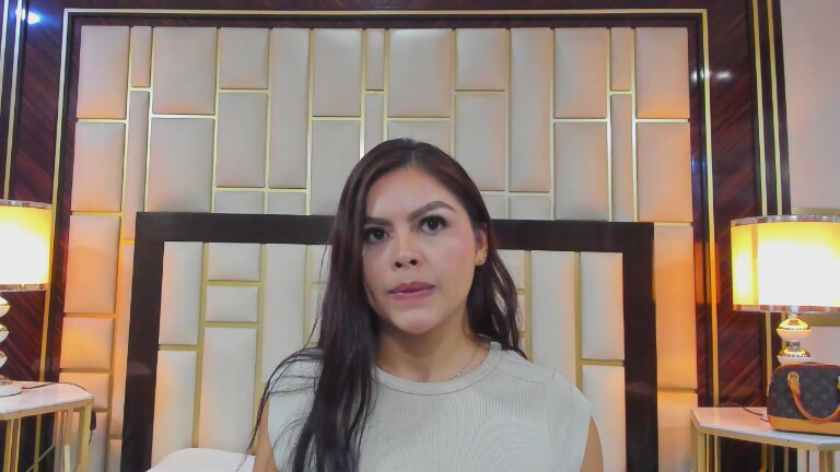 BellaNoa's Streamate show and profile