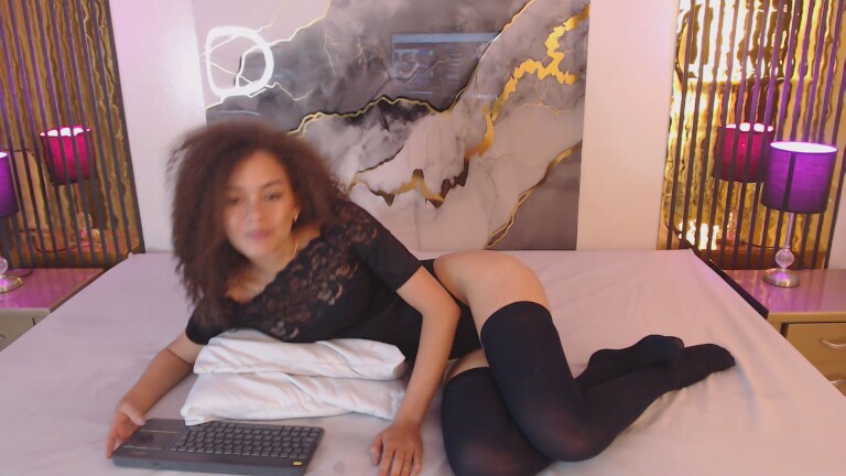 MiticaBrenner's Streamate show and profile