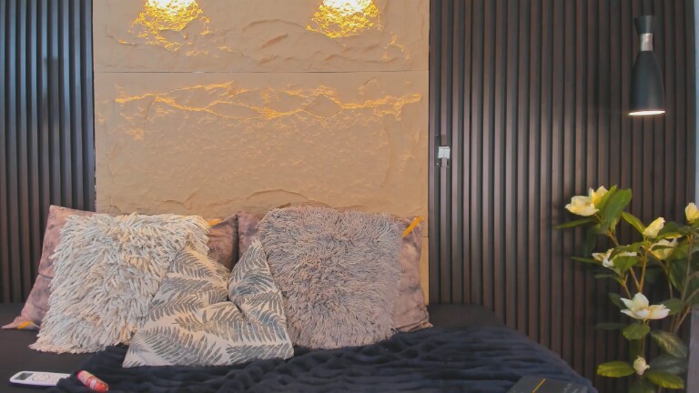 FerLenns's Streamate show and profile