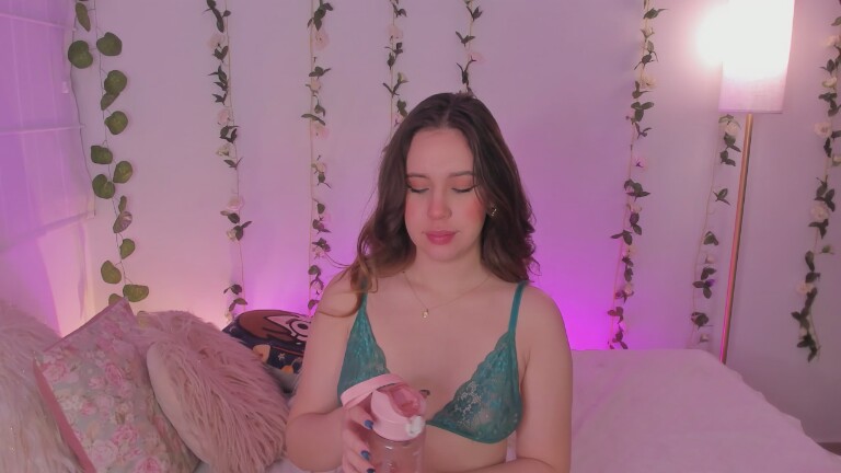 AbbyHakenn's Streamate show and profile