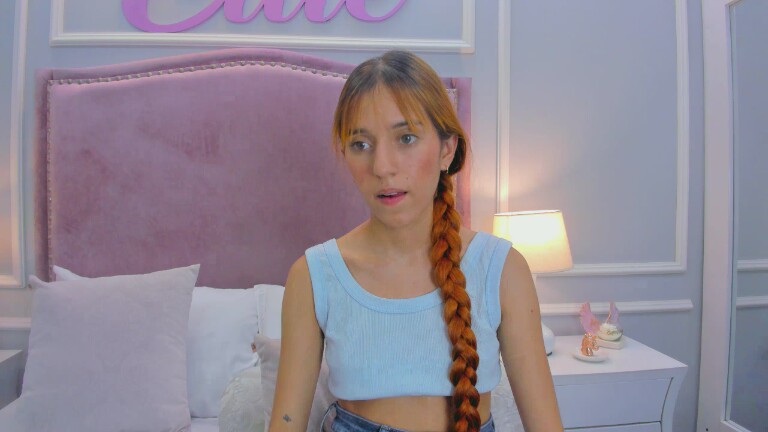 LeaThomsonn's Streamate show and profile