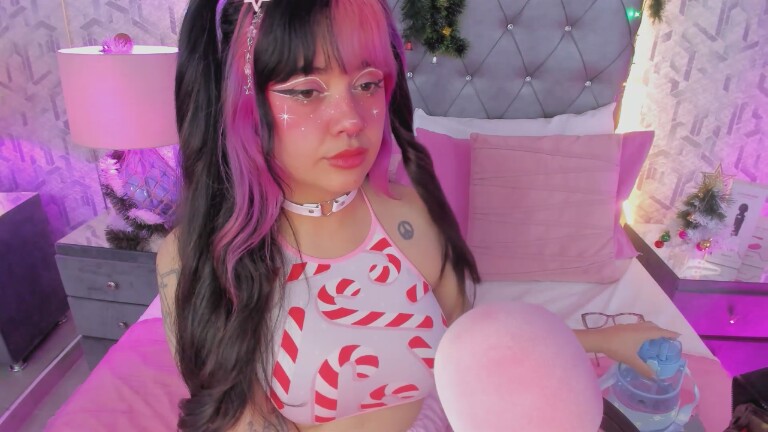 MaddieWaves's Streamate show and profile