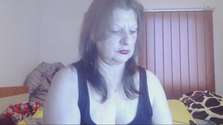 ExtasyMature's Streamate show and profile