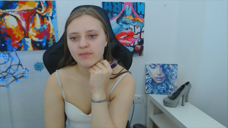 ArinaBelly's Streamate show and profile