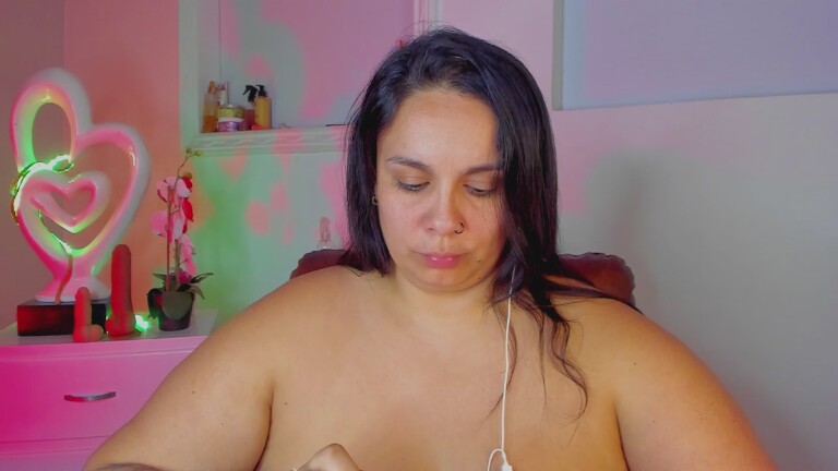 Nina_Lisboah's Streamate show and profile