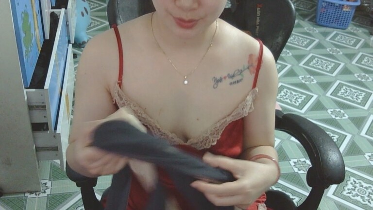 Lalulu69's Streamate show and profile