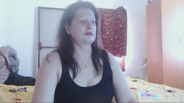 ExtasyMature's Streamate show and profile