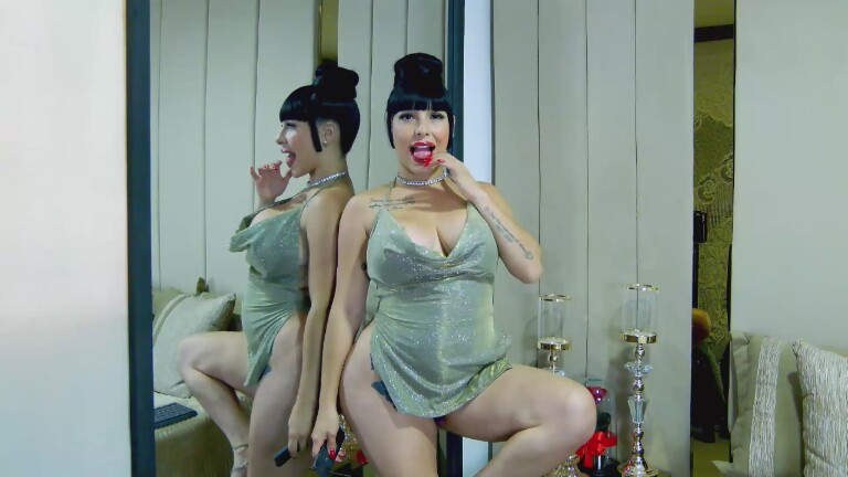 SelenaKovacs's Streamate show and profile