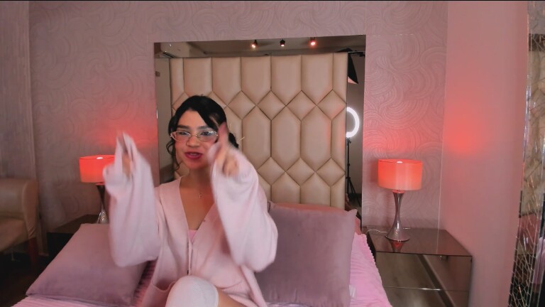 DafneJames's Streamate show and profile