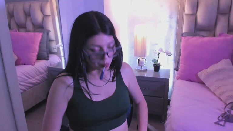 IsabellaaRossi's Streamate show and profile