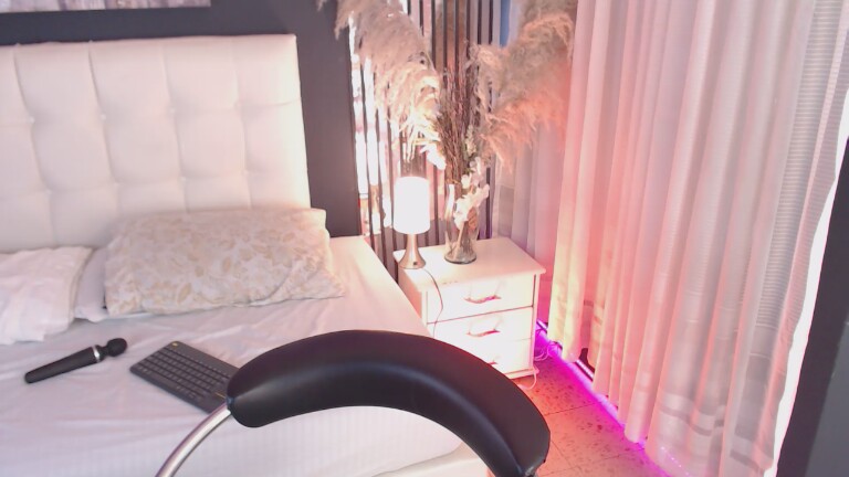 TianaVillalobos's Streamate show and profile